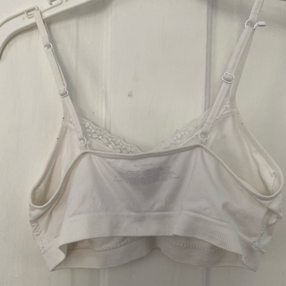White Bralette 🤍 - Picture 2 of 2